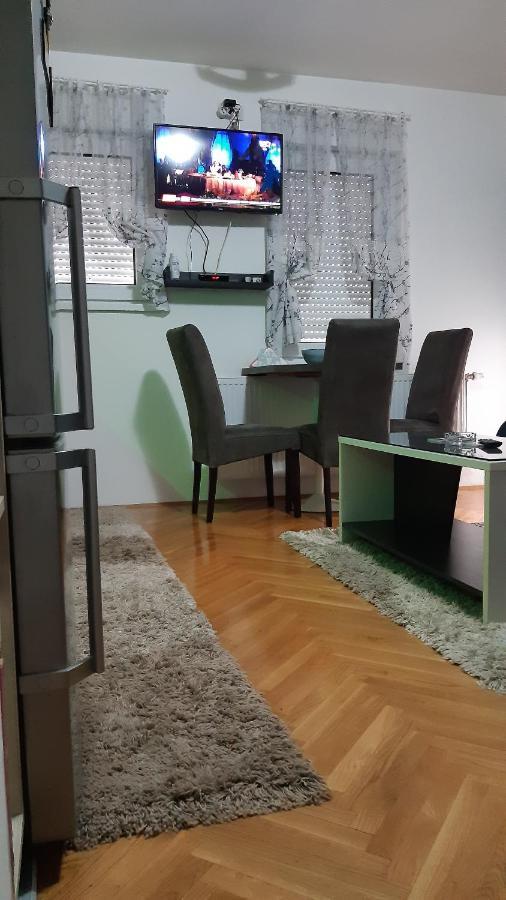 Apartman Luna Apartment Валево Екстериор снимка