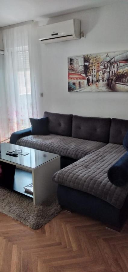 Apartman Luna Apartment Валево Екстериор снимка